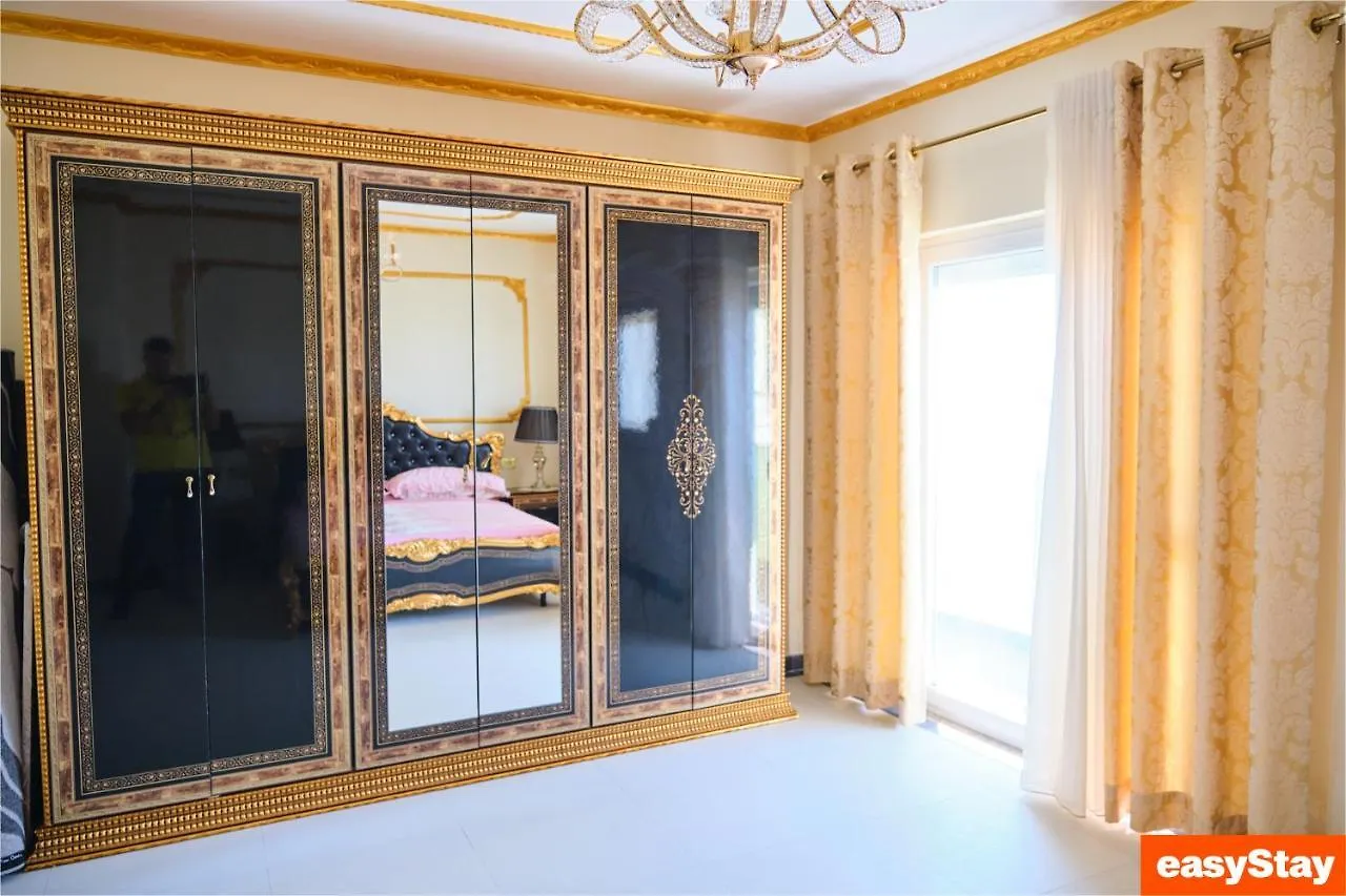 Easy Stay - Luxury Three Bedroom Apartment Lezhë