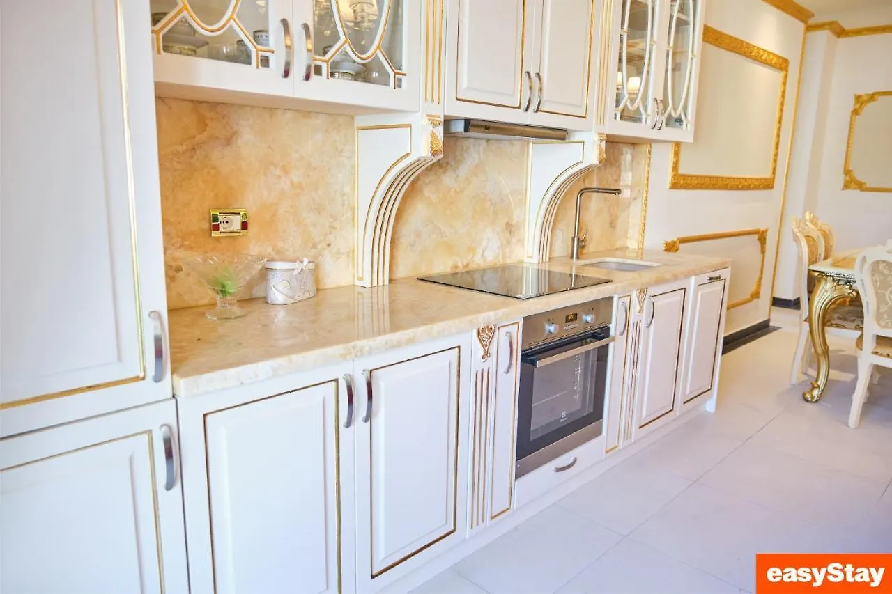 Easy Stay - Luxury Three Bedroom Apartment Lezhë